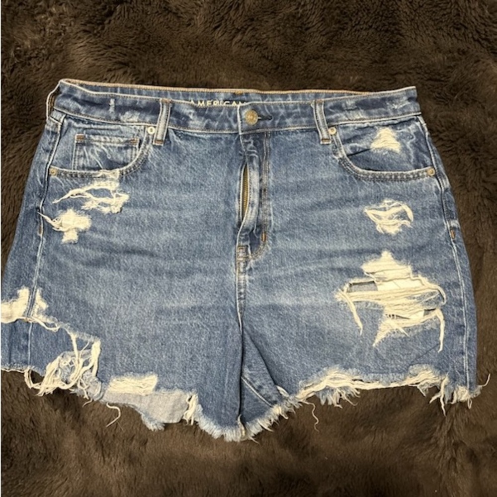AE shorts